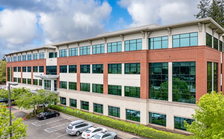 Pictures of Office property located at 1800 Blankenship Road, West Linn, OR 97068 for lease - image #1