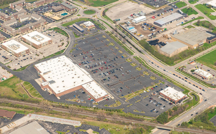 Pictures of Retail property located at 4001 Britton Pkwy, Hilliard, OH 43026 for lease - image #1