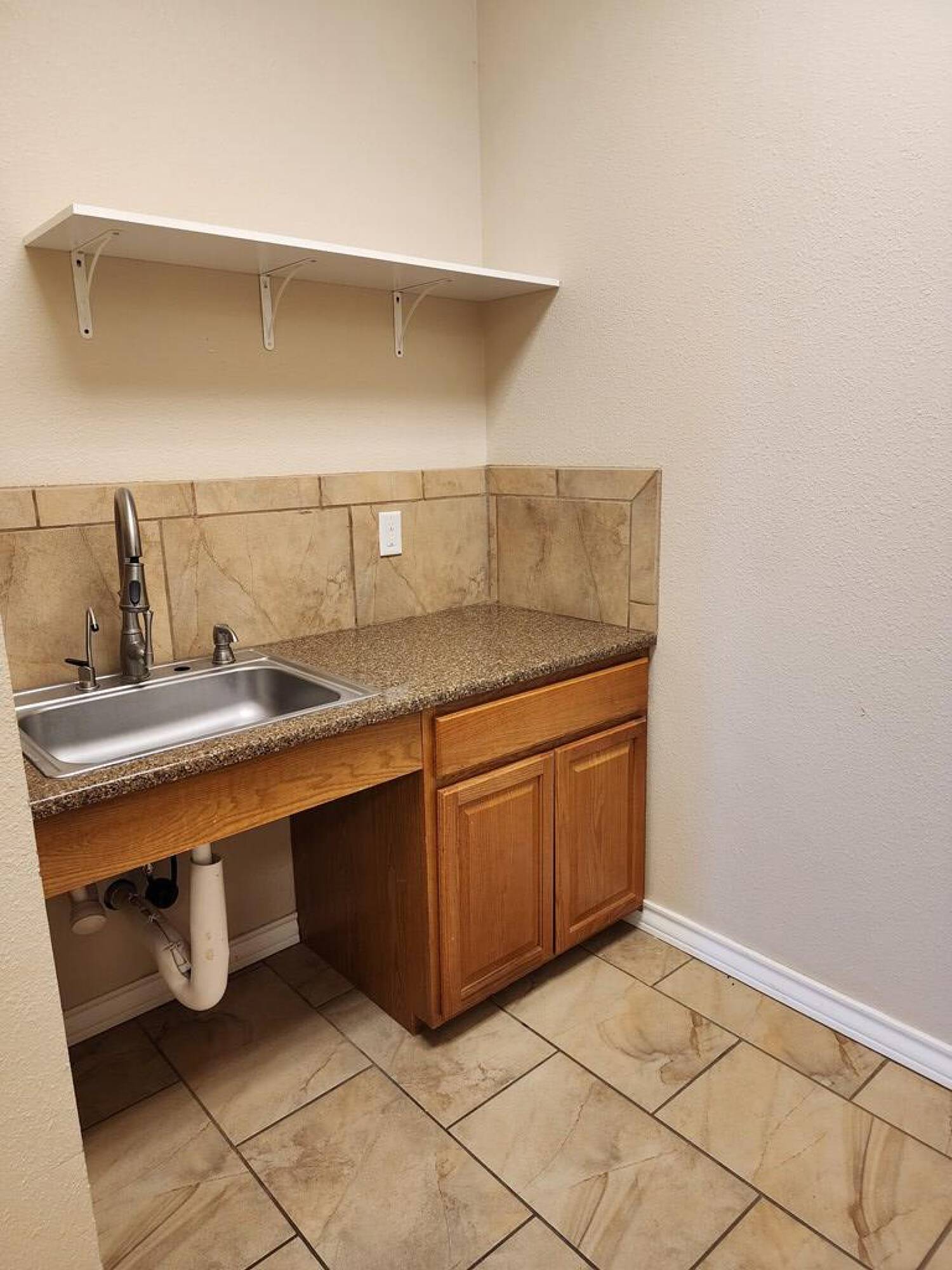 1304 Loop 250 Frontage Rd, Midland, TX 79703