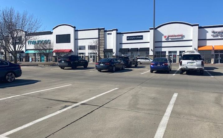 Pictures of Retail property located at 1802 - 2010 SE Delaware Ave, Ankeny, IA 50021 for lease - image #1
