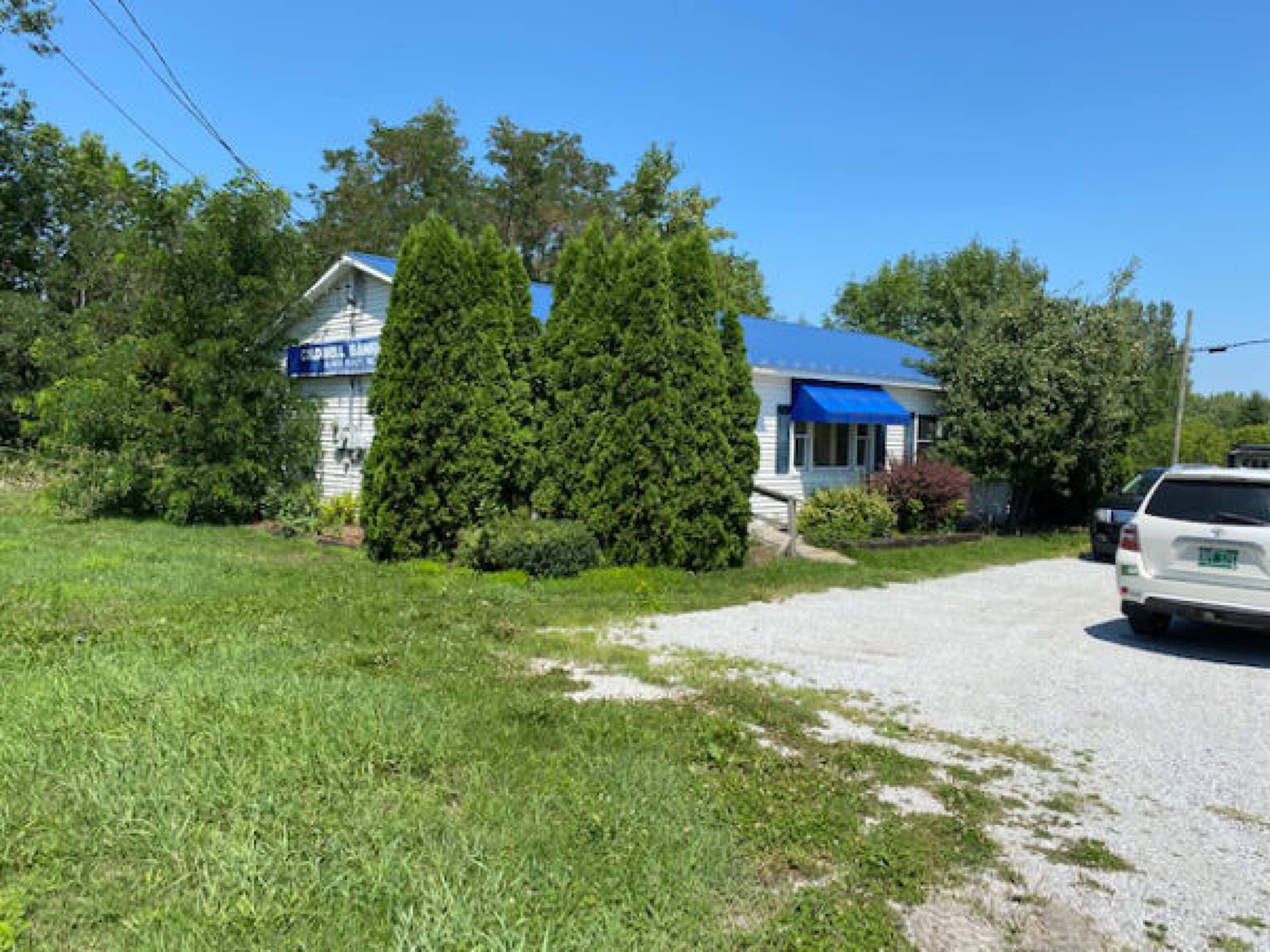 2 Ferry Rd, South Hero, VT 05486