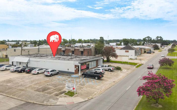 Pictures of Office property located at 1984 Wooddale Blvd, Baton Rouge, LA 70806 for lease - image #1