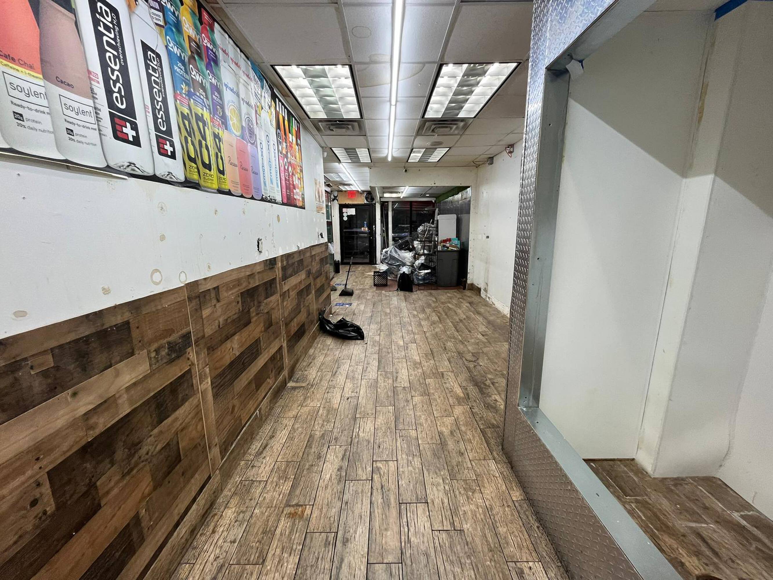 103 E 2nd St, New York, NY 10009