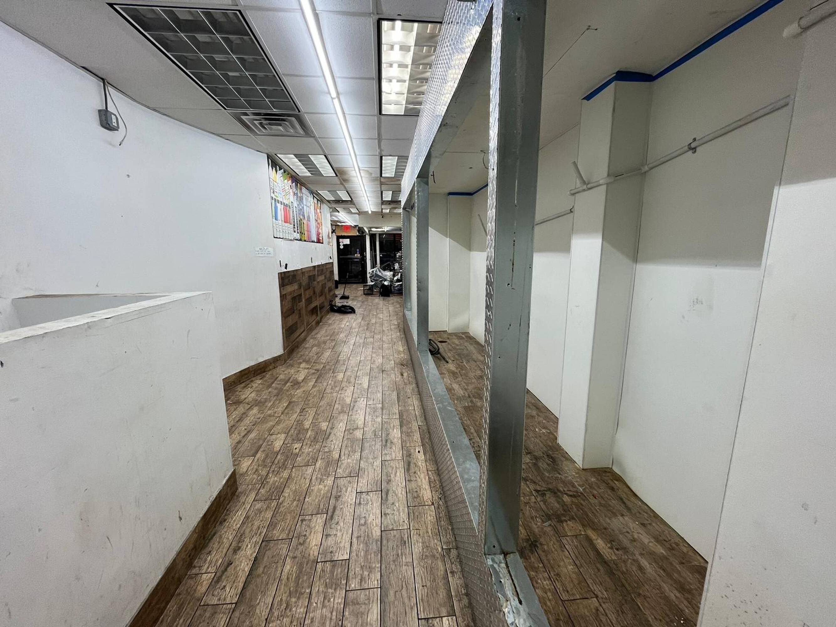 103 E 2nd St, New York, NY 10009