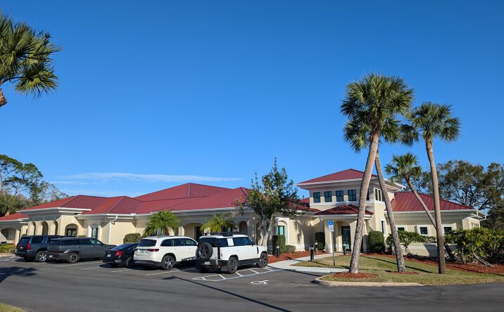 Pictures of Office property located at 1991 74th Ave, Vero Beach, FL 32966 for lease - image #1