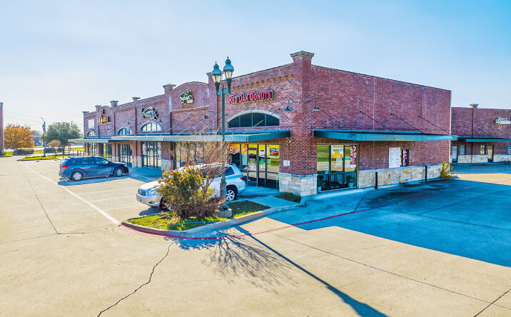 Pictures of Retail property located at 205 S. Main St., Red Oak, TX 75154 for lease - image #1