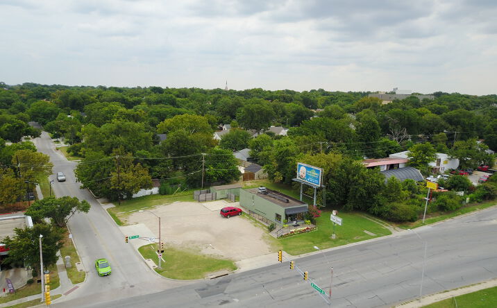Pictures of Land property located at 2805 8th Ave, Fort Worth, TX 76110 for lease - image #1