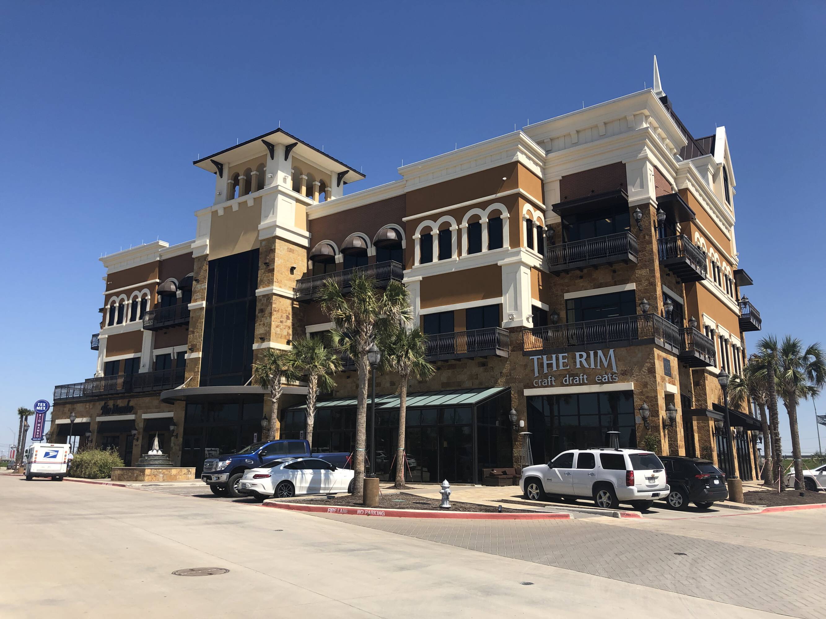 295 E Renfro St., Burleson, TX 76028