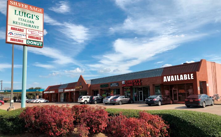 Pictures of Retail property located at 4610 Western Center Blvd., Haltom City, TX 76137 for lease - image #1