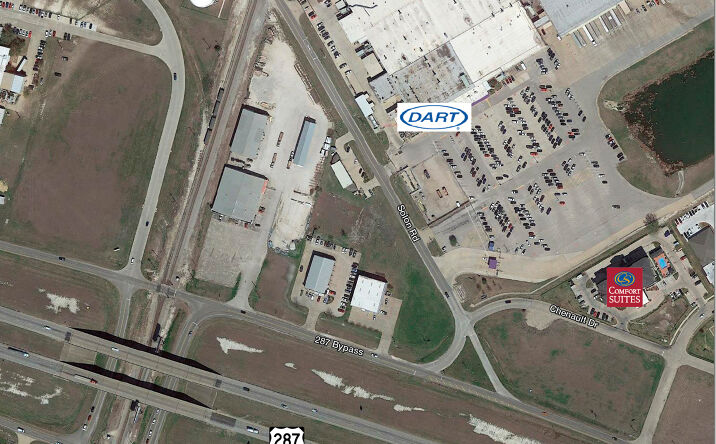 Pictures of Office property located at 1520 W. Hwy. 287 Bypass, Waxahachie, TX 75165 for lease - image #1