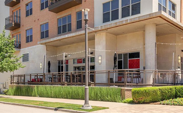 Pictures of Retail property located at 3223 Lemmon Ave., Dallas, TX 75204 for lease - image #1