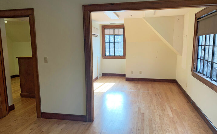 Pictures of Office property located at 426 Old Salem Rd, Winston-Salem, NC 27101 for lease - image #1
