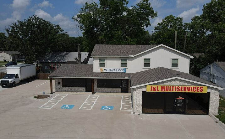 Pictures of Office property located at 2001-2003 N. Beach St., Haltom City, TX 76111 for lease - image #1