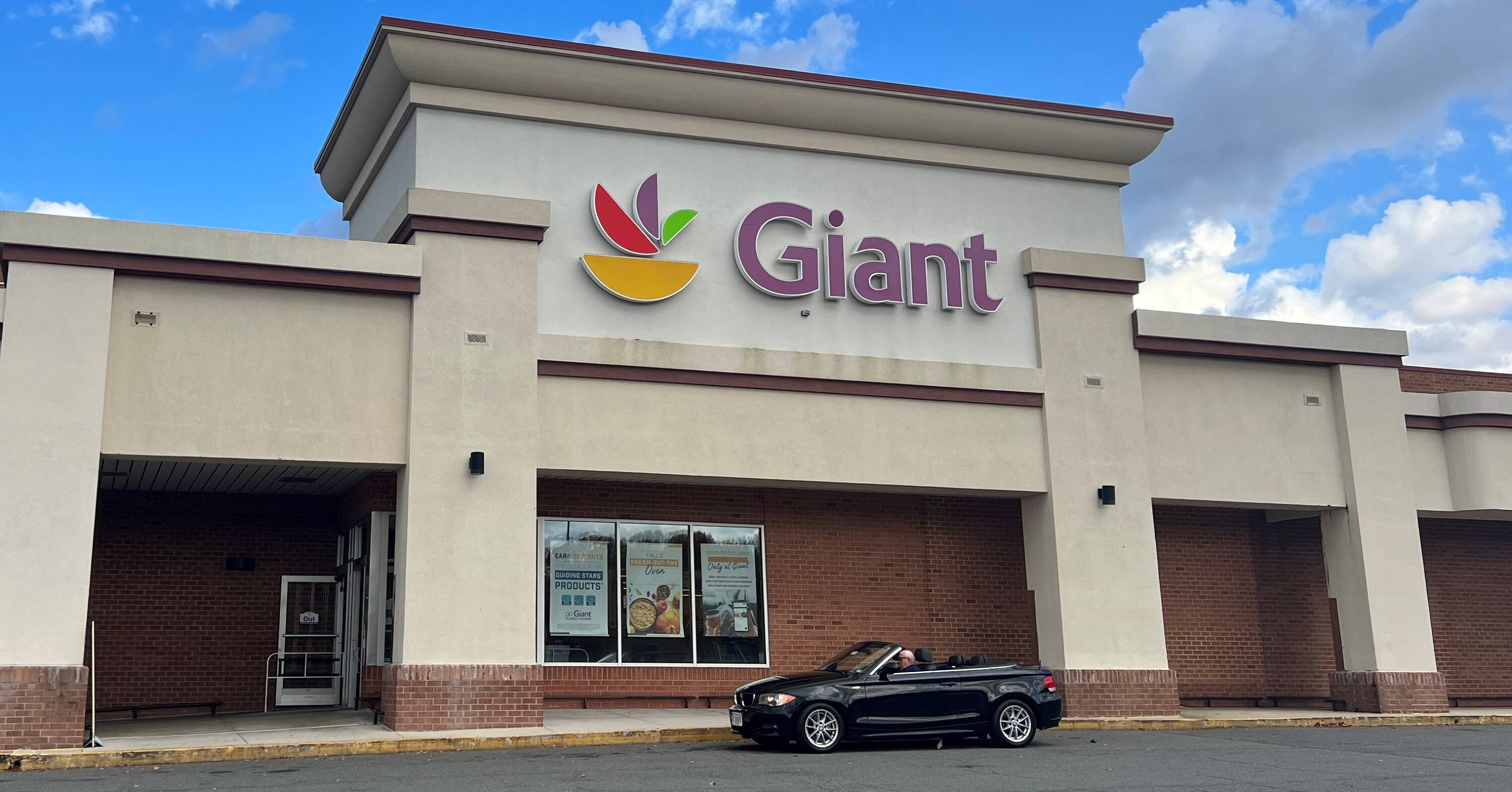 5360 Mapledale Plaza Blvd, Dale City, VA 22193