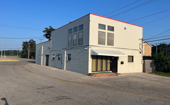 Pictures of Office property located at 2400 Miracle Lane, Mishawaka, IN 46545 for lease - image #1
