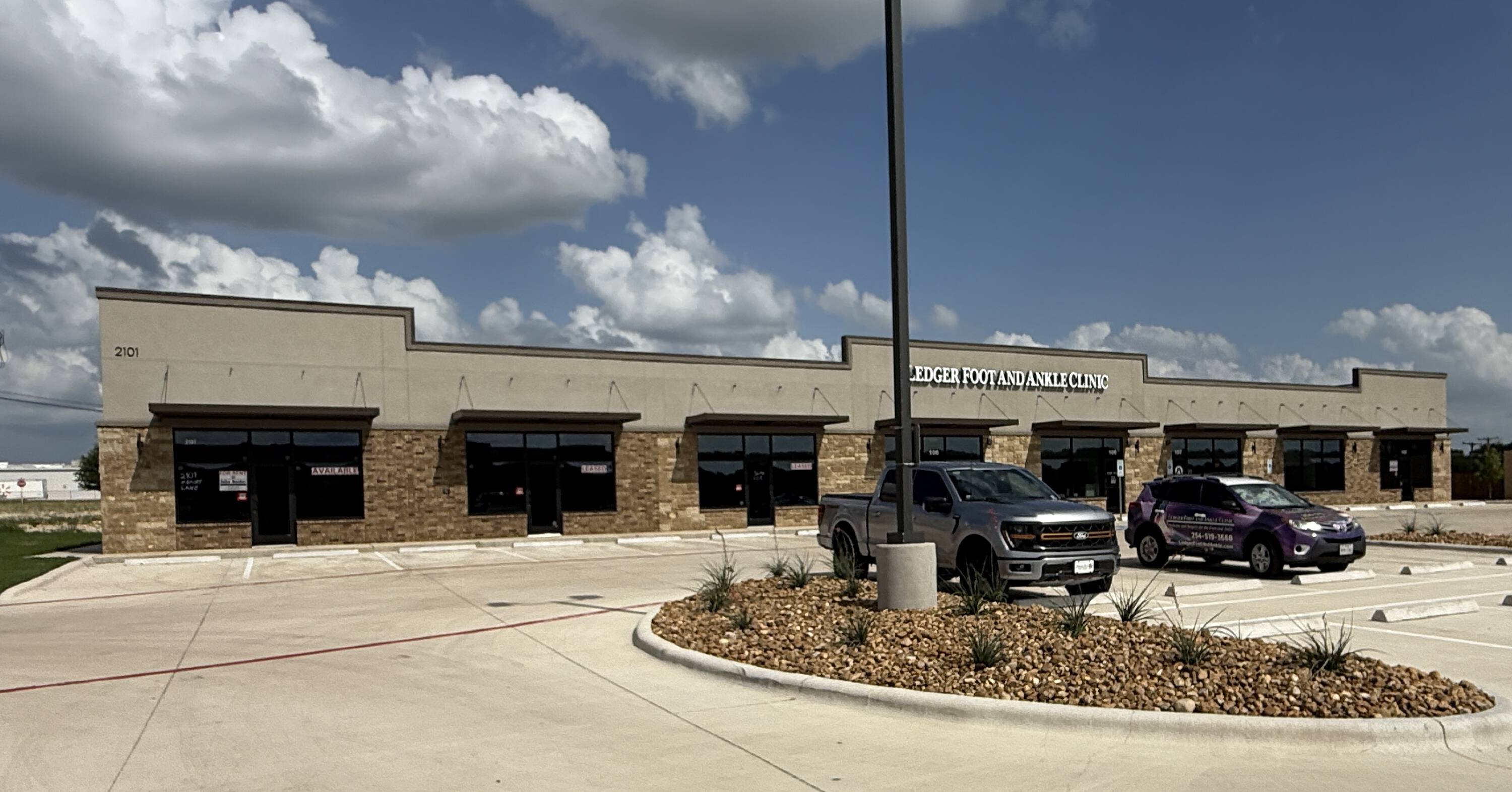 2944558