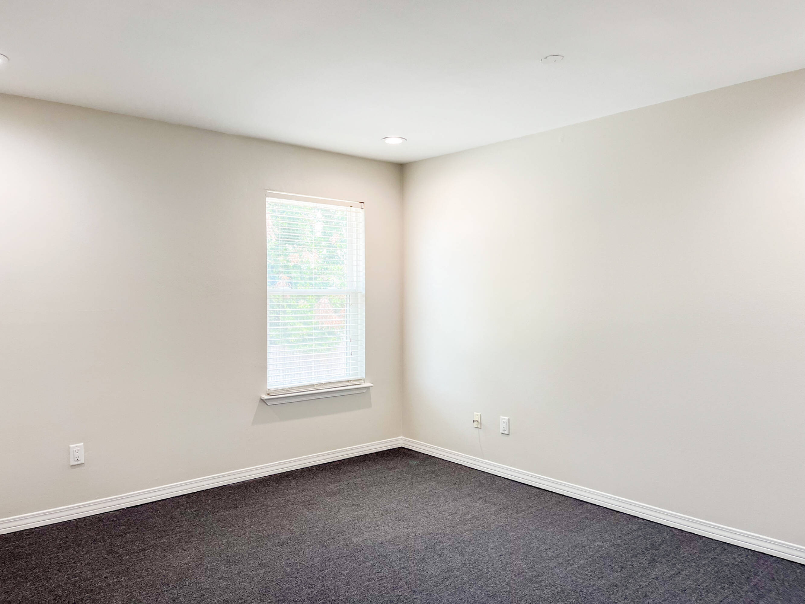 5917 Jones Creek Rd, Baton Rouge, LA 70817