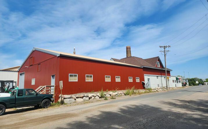 Pictures of Retail, Office, Industrial property located at 250 St John St, Loretto, MN 55357 for lease - image #1
