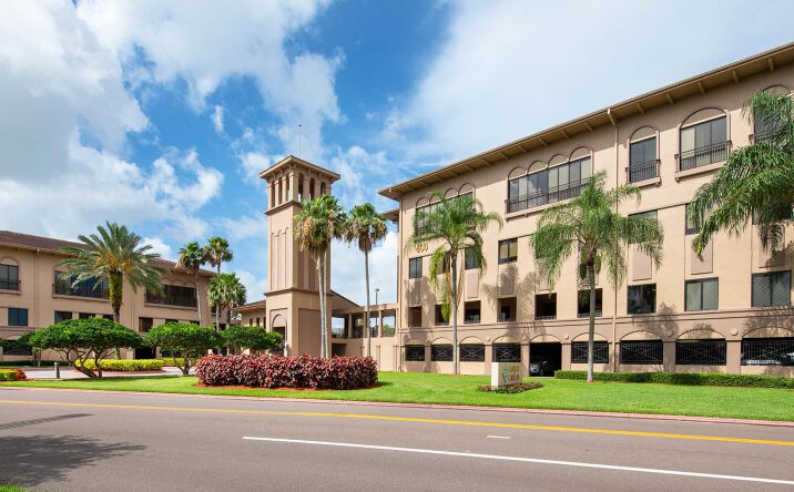 Pictures of Office property located at 400 & 450 Carillon Parkway, St. Petersburg, FL 33716 for lease - image #1