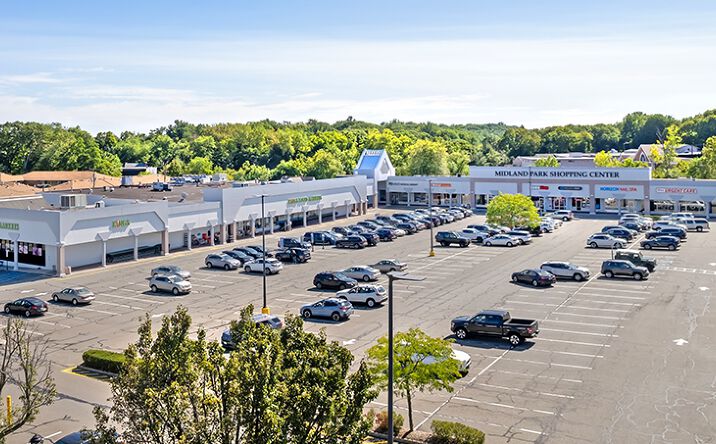Pictures of Retail property located at 85 Godwin Ave, Midland Park, NJ 07432 for lease - image #1