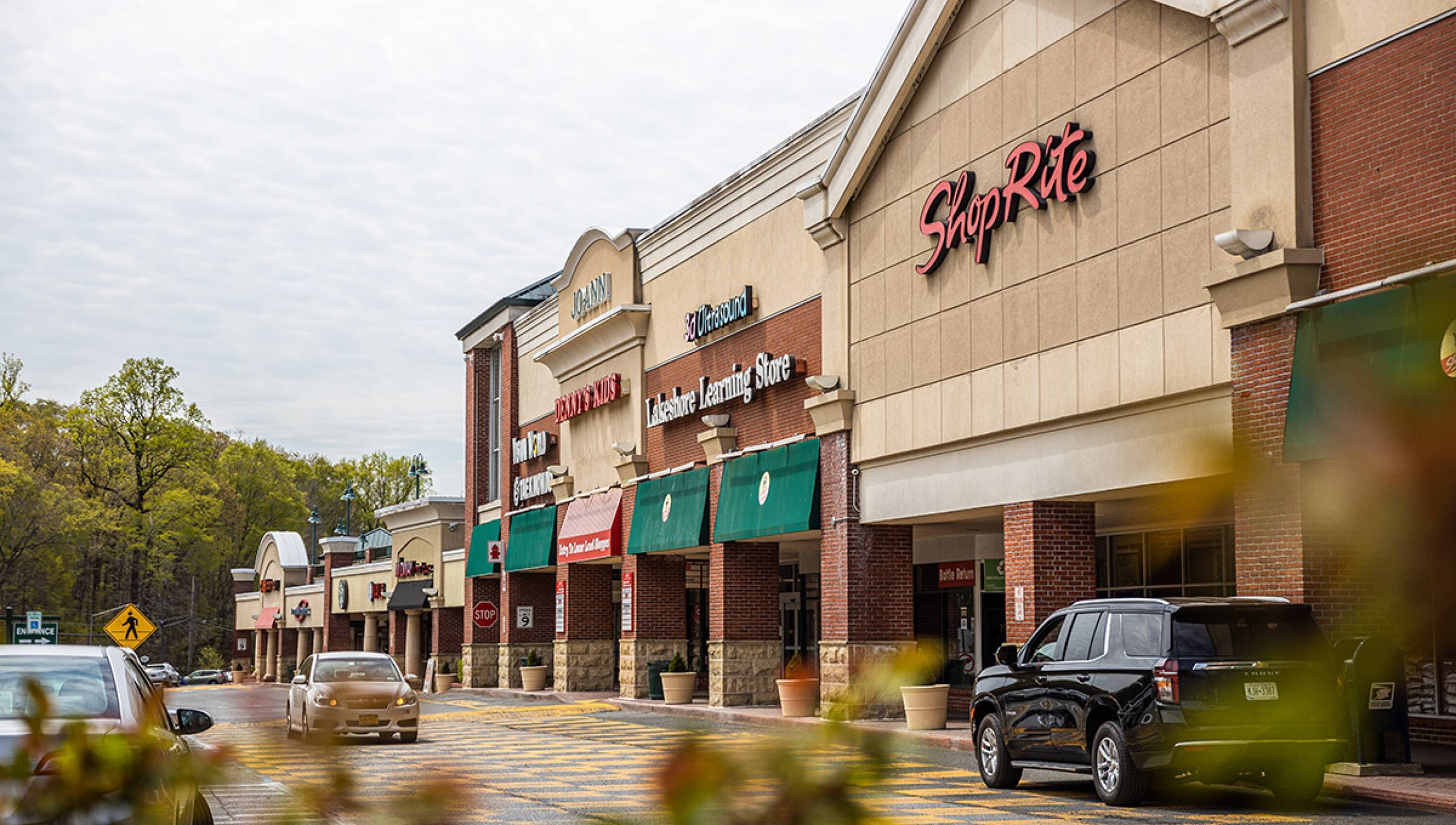Midway Shopping Center, Scarsdale, NY 10583 | Crexi.com