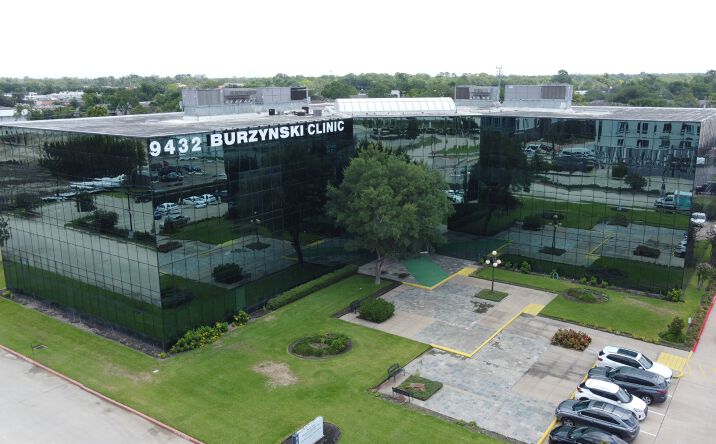 Pictures of Office property located at 9432 Katy Fwy, Houston, TX 77055 for lease - image #1
