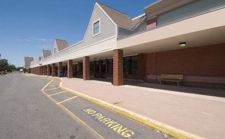 Pictures of Retail property located at 940 Silver Ln, East Hartford, CT 06118 for lease - image #1