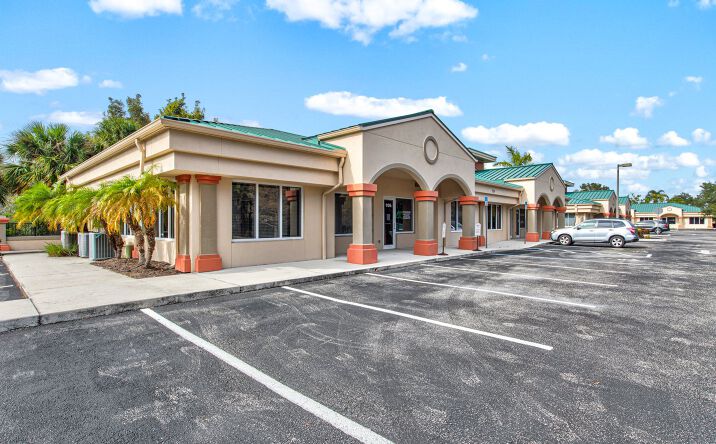 Pictures of Office property located at 234 North Rhodes Avenue, Sarasota, FL 34237 for lease - image #1