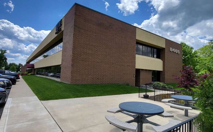Pictures of Office property located at 8465 Keystone Crossing, Indianapolis, IN 46240 for lease - image #1