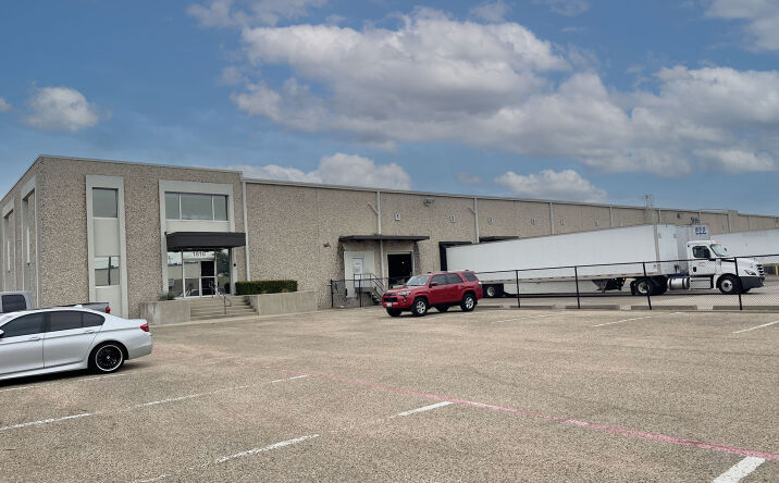 Pictures of Industrial property located at 1810 Kelly Blvd, Carrollton, TX 75006 for lease - image #1