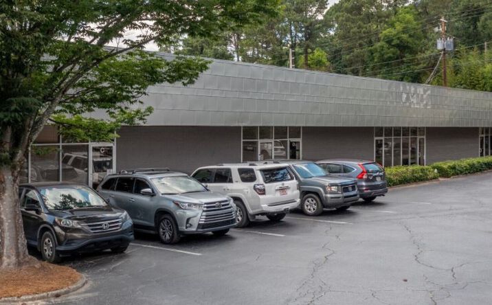 Pictures of Industrial property located at 2144 Hills Ave NW, Atlanta, GA 30318 for lease - image #1