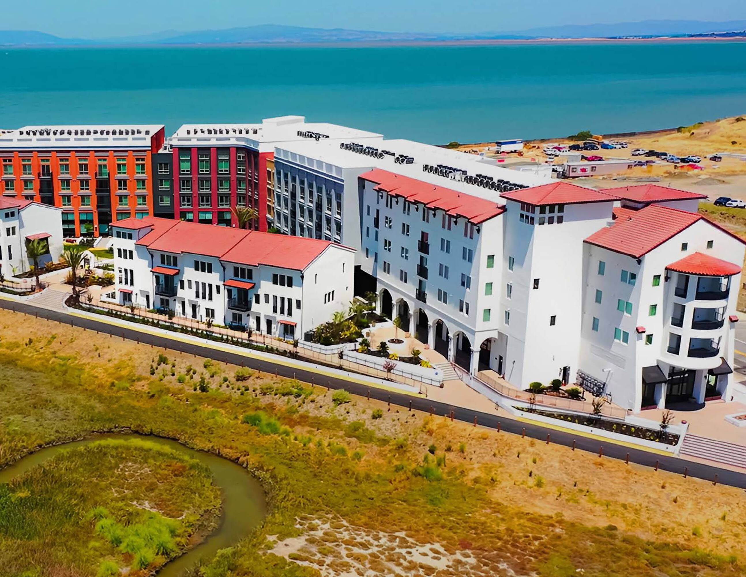 2525 Bayfront Blvd, Hercules, CA 94547