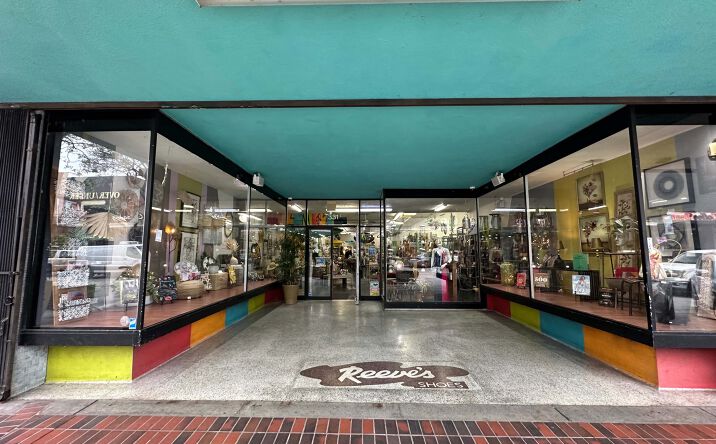 Pictures of Retail property located at 331 N San Fernando Blvd, Burbank, CA 90031 for lease - image #1