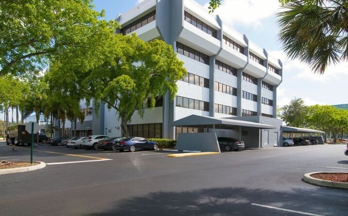 Pictures of Office property located at 800 W Cypress Creek Rd, Fort Lauderdale, FL 33309 for lease - image #1