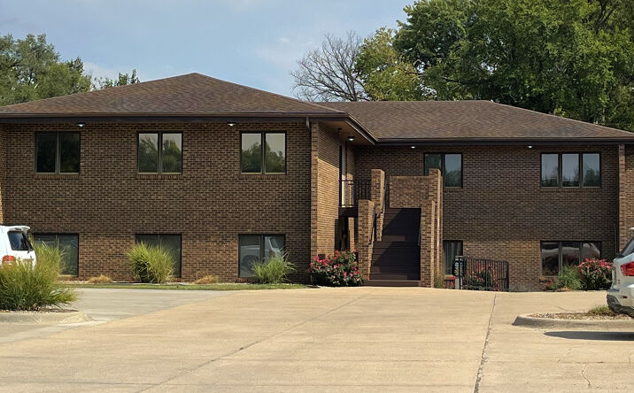 Pictures of Office property located at 2708 NW Topeka Blvd, Topeka, KS 66617 for sales - image #1