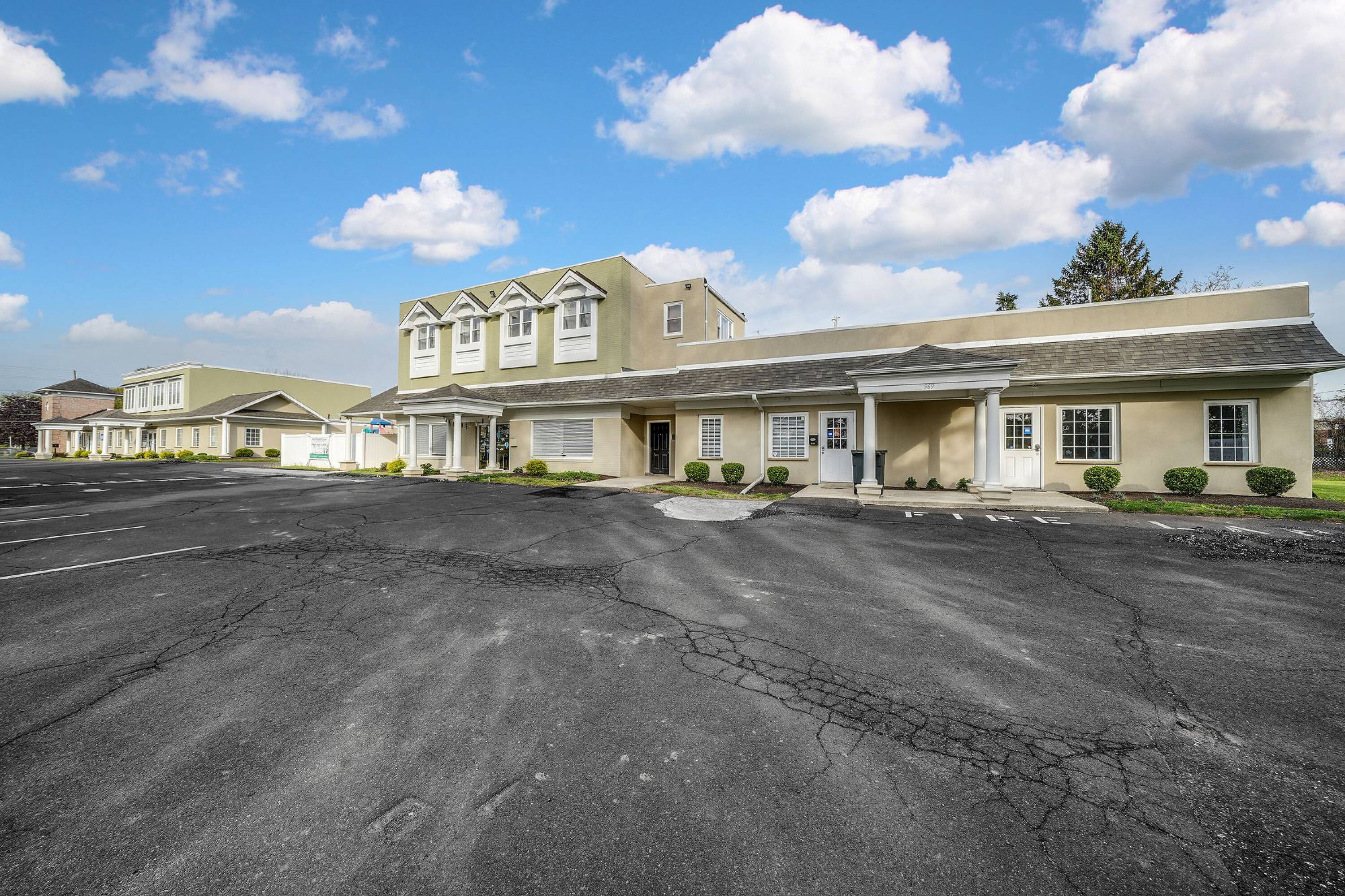 969 Street Rd, Southampton, PA 18966