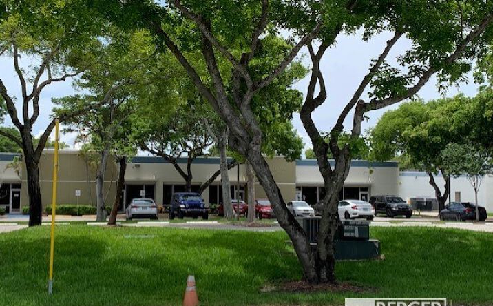 Pictures of Office property located at 5201-5255 NW 33rd Avenue, Fort Lauderdale, FL 33309 for lease - image #1