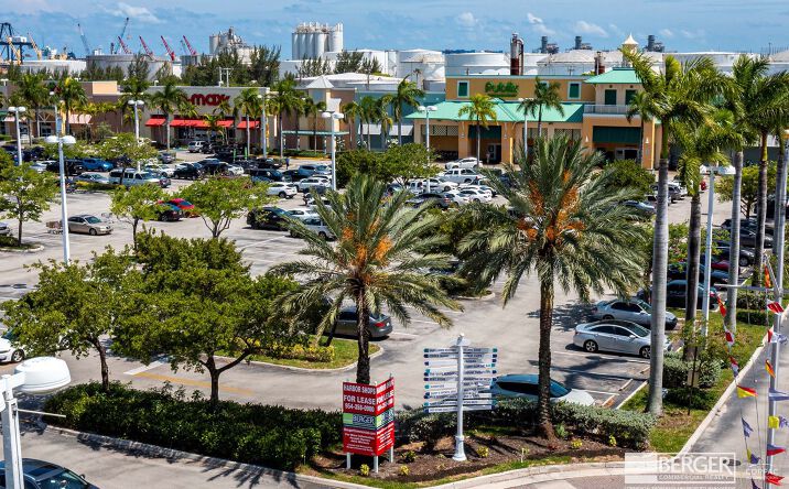 Pictures of Retail, Office property located at 1800 - 1940 SE Cordova Road, Fort Lauderdale, FL 33316 for lease - image #1