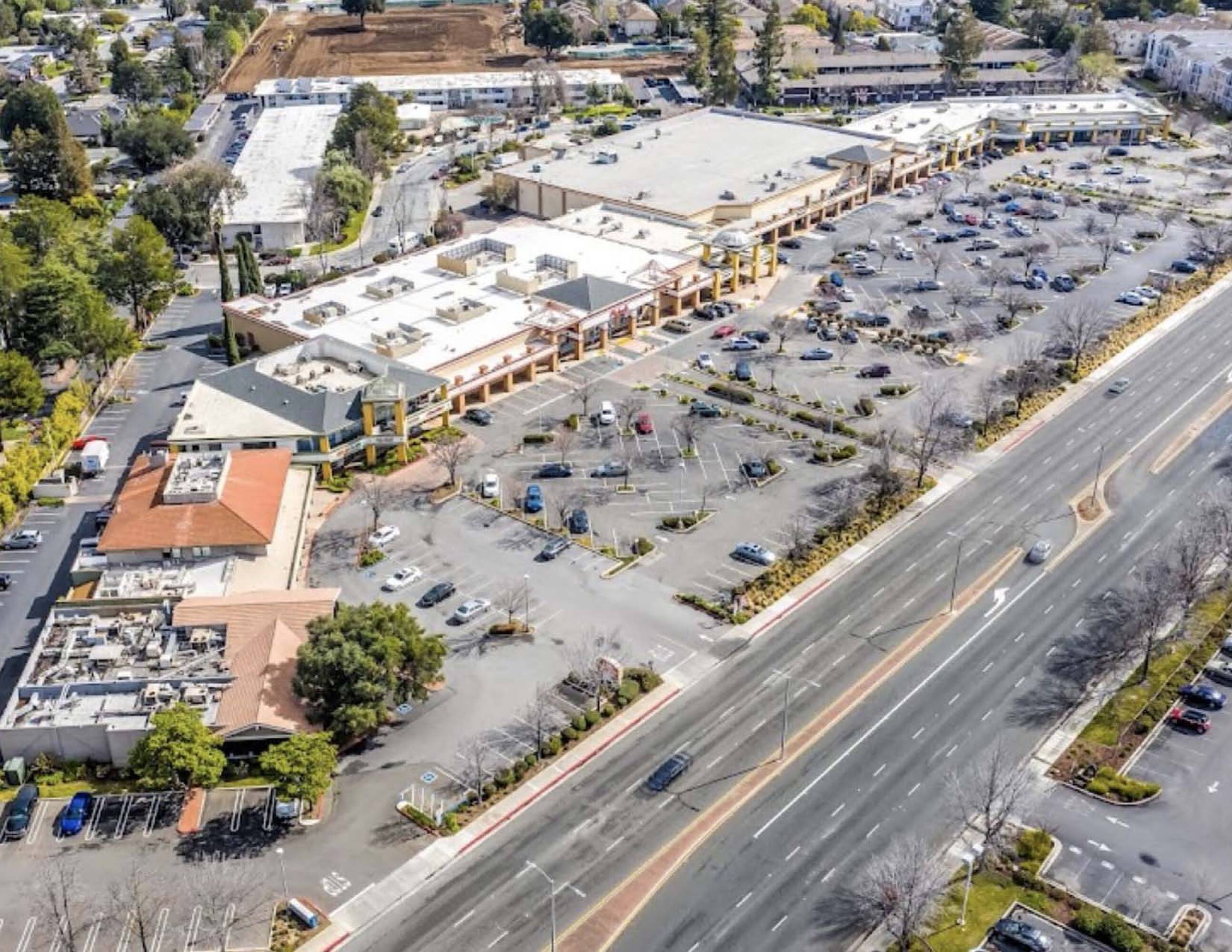 701 East El Camino Mountain View - ltygu25