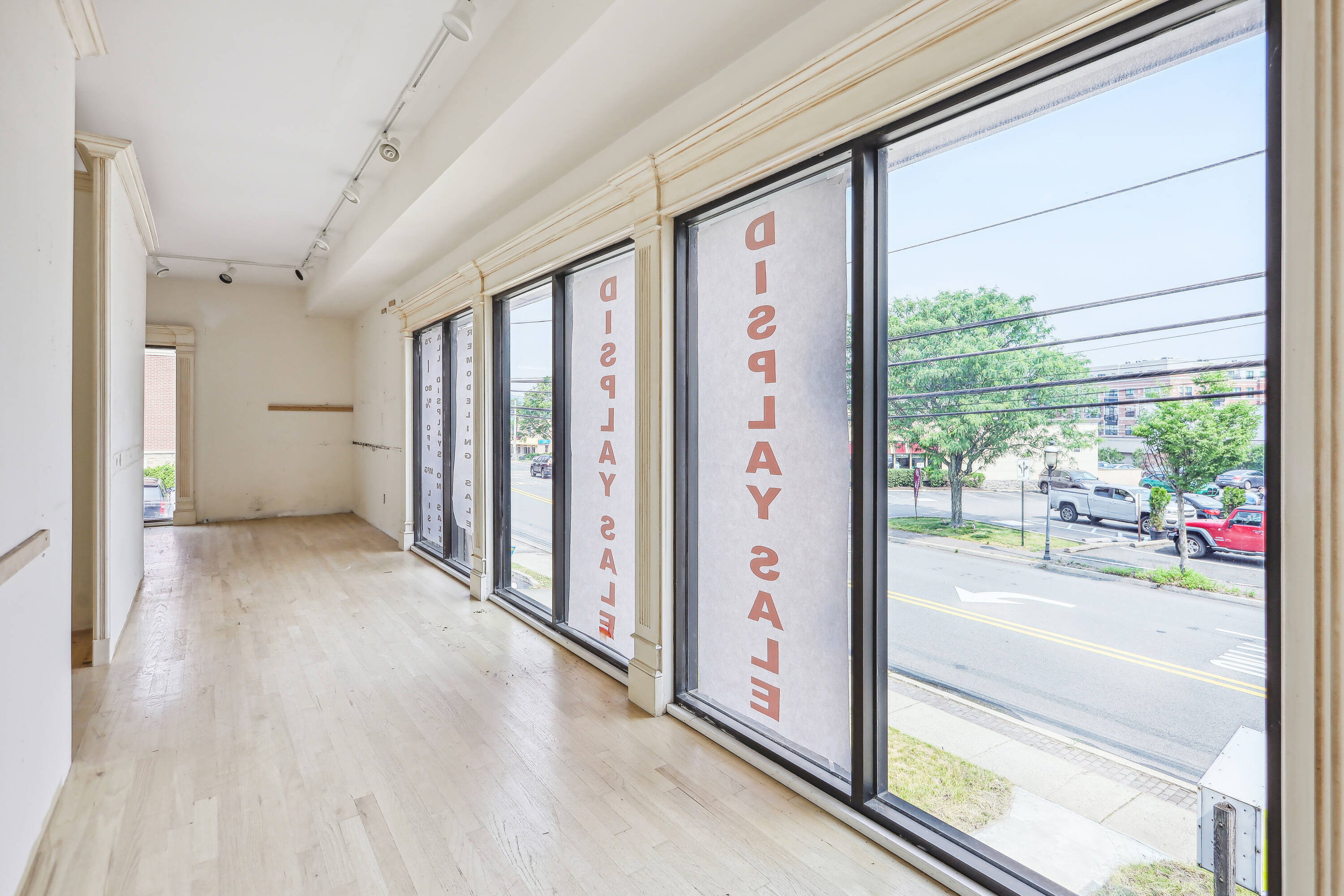 126 Park Ave, Park Ridge, NJ 07656