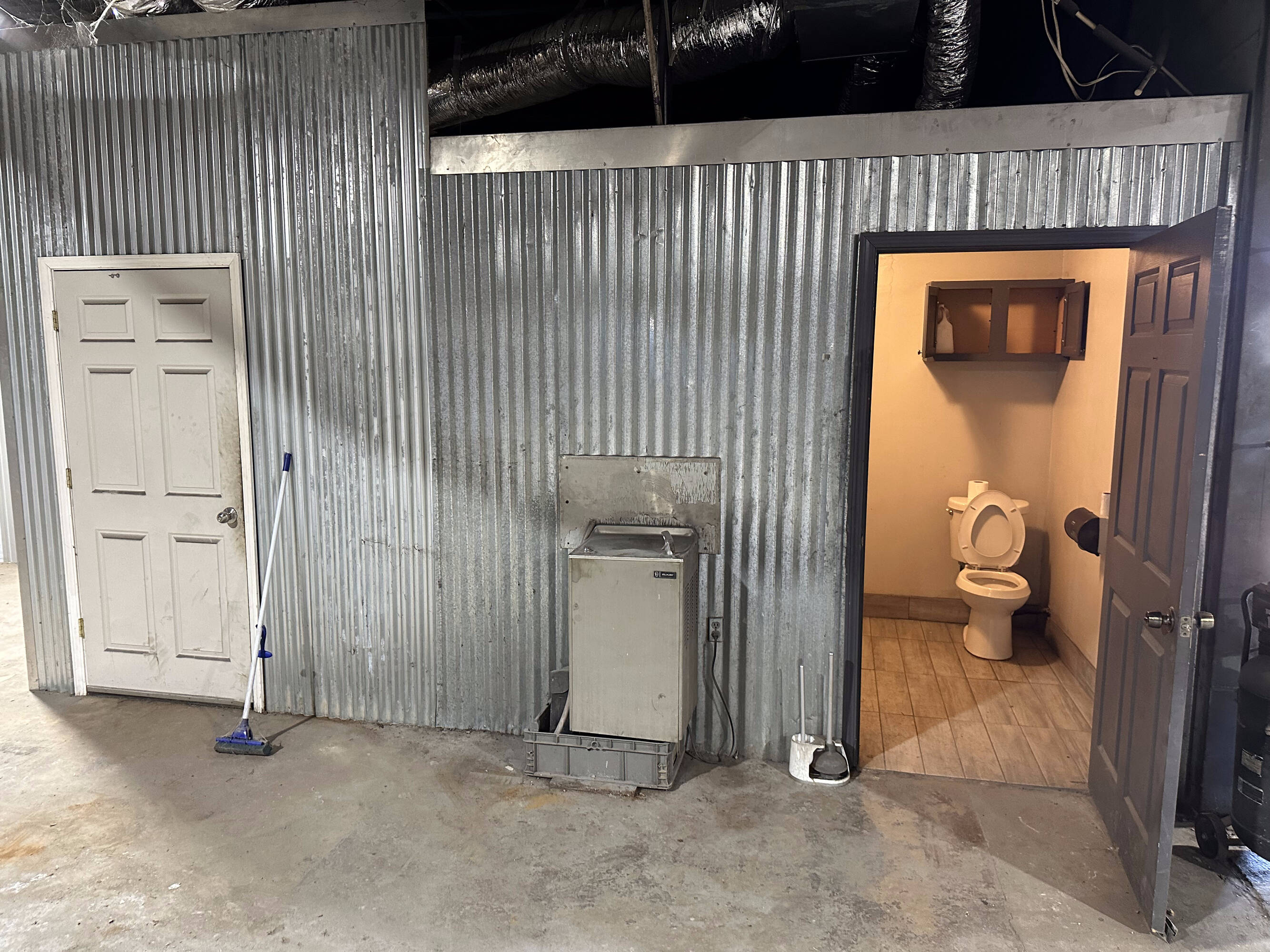 1398 N Willett St, Memphis, TN 38108