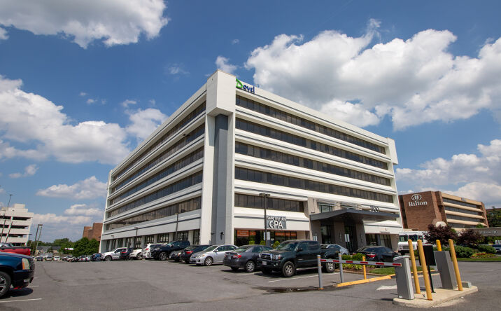 Pictures of Office property located at 1700 Rockville Pike, Rockville, MD 20852 for lease - image #1