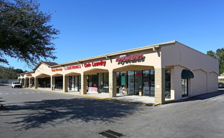 Pictures of Retail property located at 1208 Capital Cir SE, Tallahassee, FL 32301 for lease - image #1