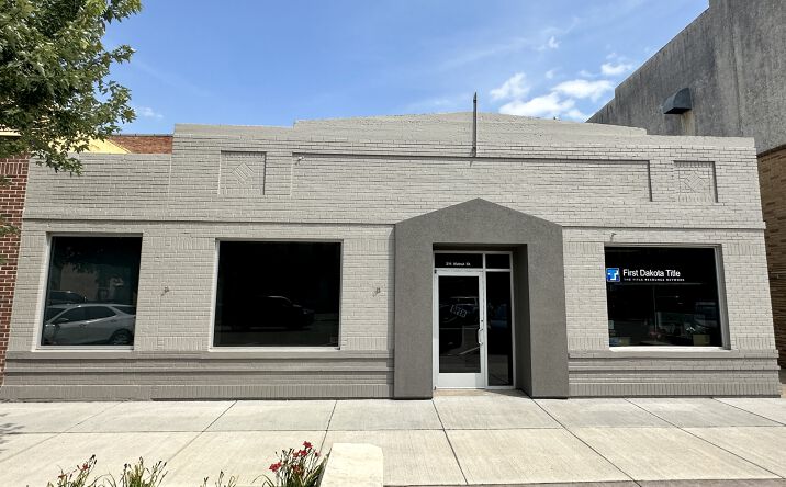 Pictures of Office property located at 314 Walnut St, Yankton, SD 57078 for lease - image #1