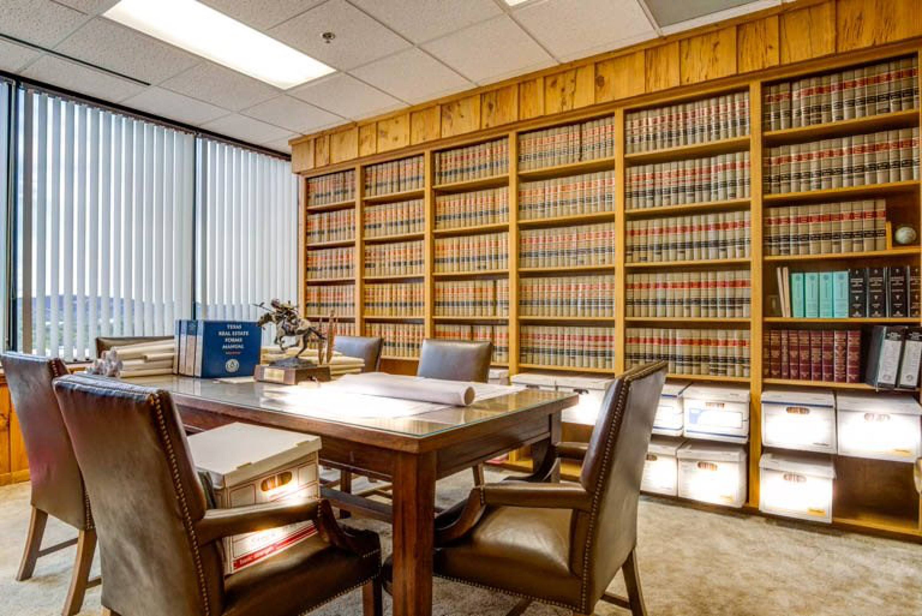 222 Sidney Baker St S, Kerrville, TX 78028