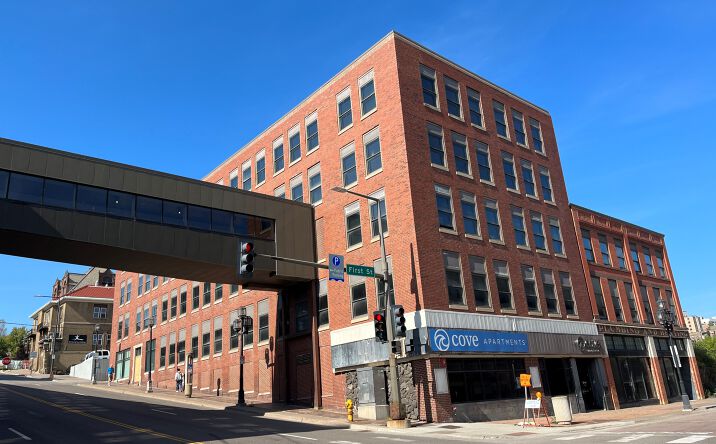Pictures of Retail property located at 5 E 1st St, Duluth, MN 55802 for lease - image #1