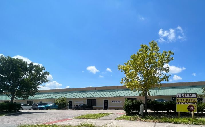 Pictures of Retail property located at 4847 E Price Blvd, North Port, FL 34288 for lease - image #1