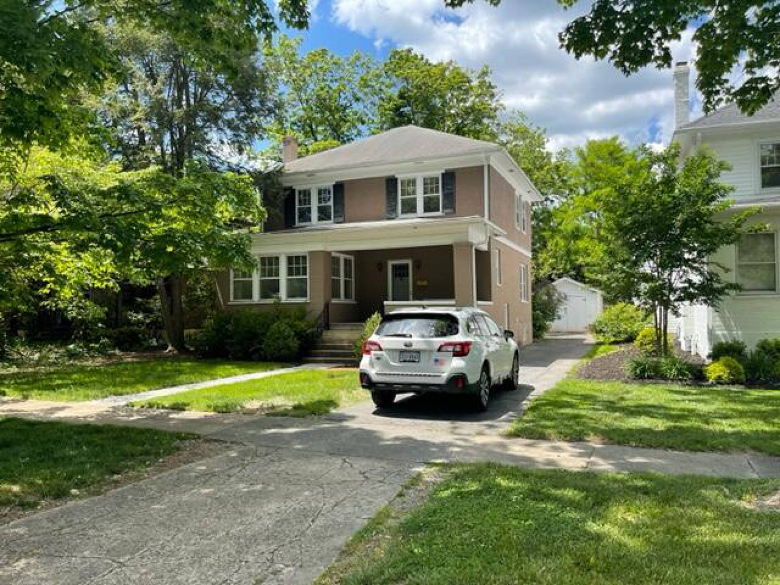 2121 Rosalind Ave SW, Roanoke, VA 24014