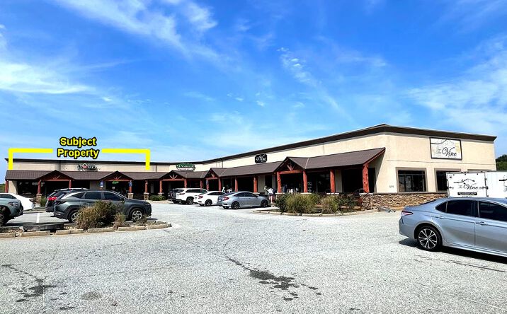 Pictures of Retail property located at 1281 S Houston Lake Rd, Warner Robins, GA 31088 for lease - image #1