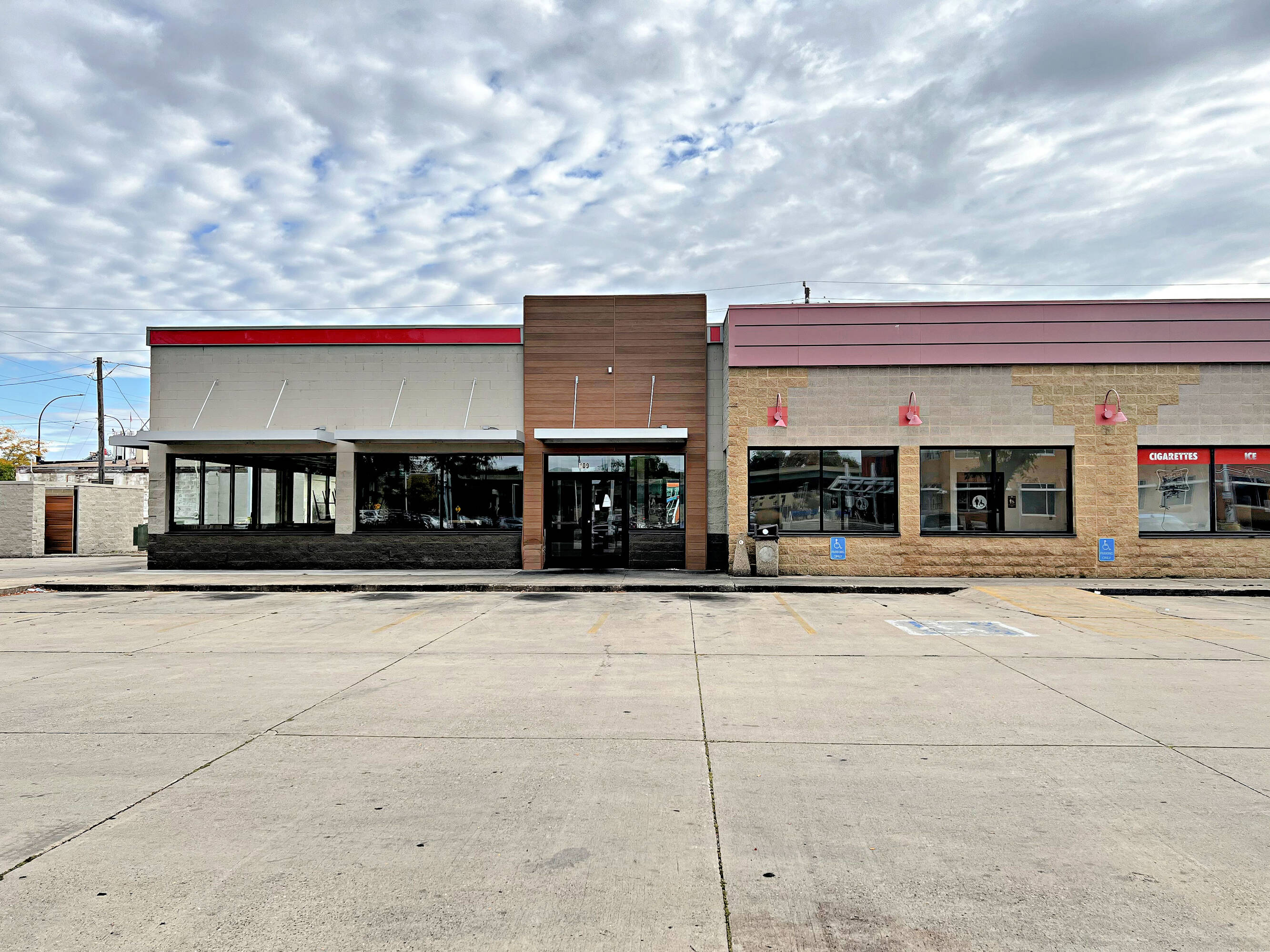 109 Jefferson St, Waterloo, IA 50701